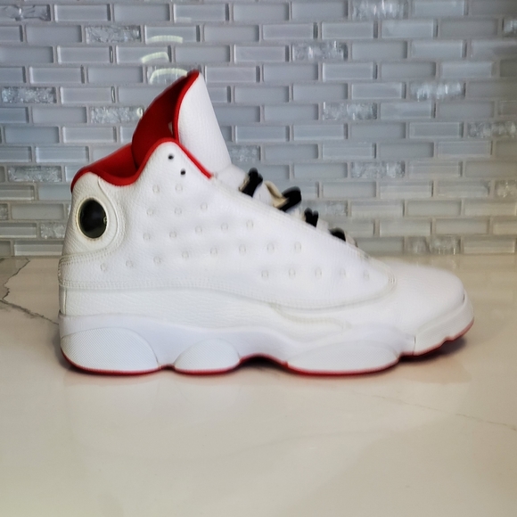 Air Jordan 13 Retro History of Flight - Picture 2 of 11